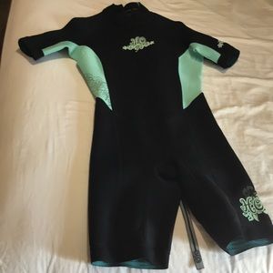 Black short sleeve wet suit